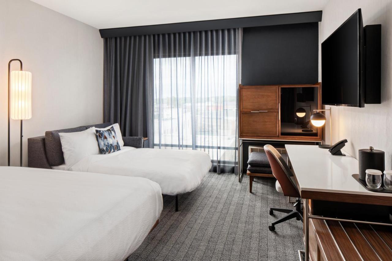 Отель Courtyard By Marriott Owatonna Downtown Экстерьер фото