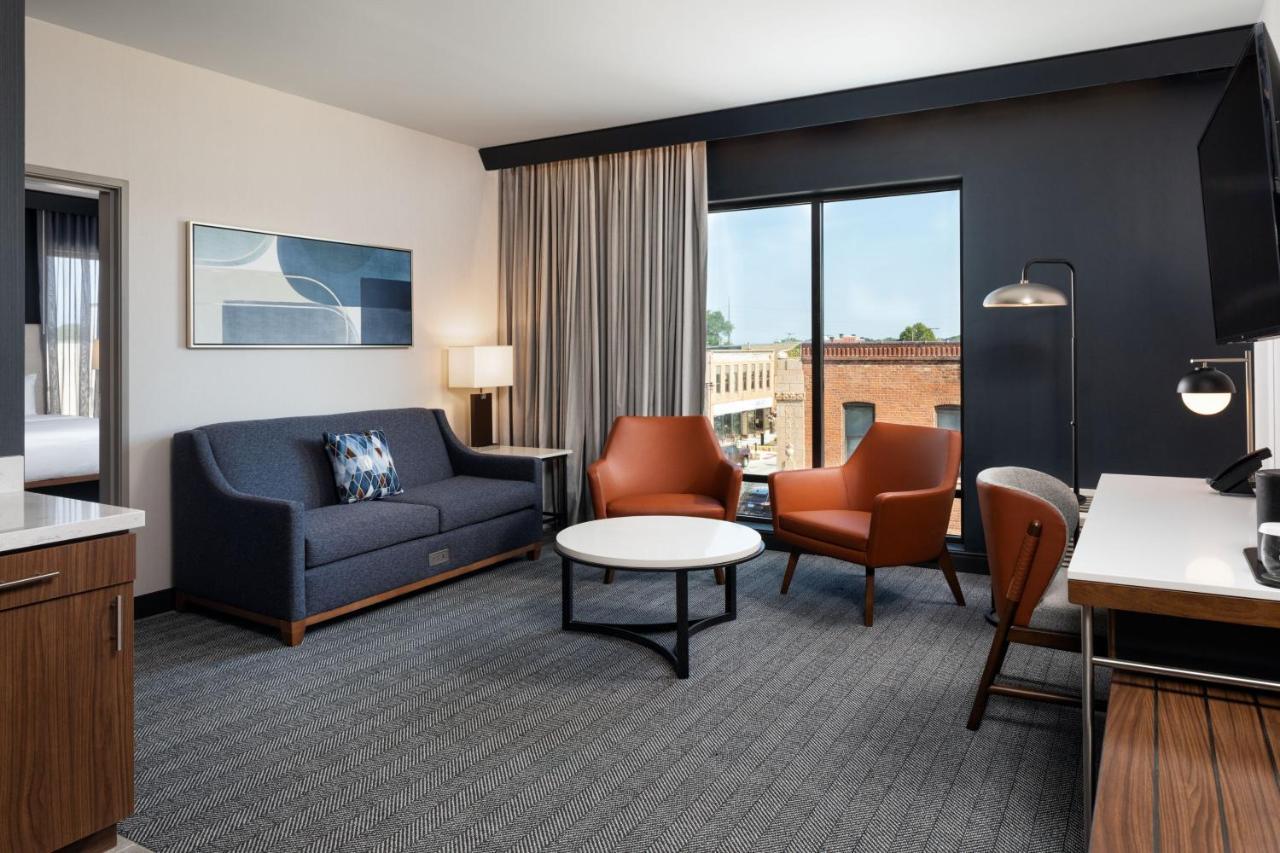Отель Courtyard By Marriott Owatonna Downtown Экстерьер фото
